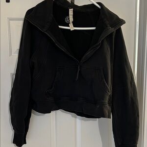 Lululemon Black Cropped Sweater